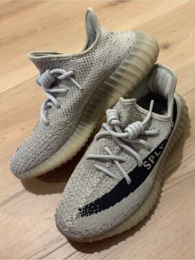 ADIDAS —  YEEZY Boost 350 V2 Slate